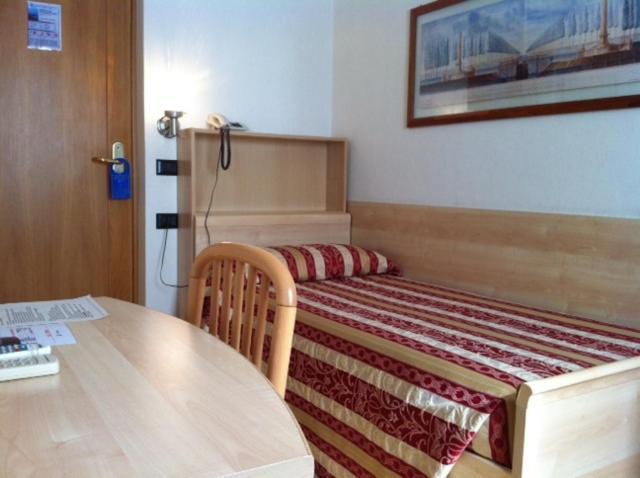 Hotel Fraderiana Torri Del Benaco Exteriér fotografie