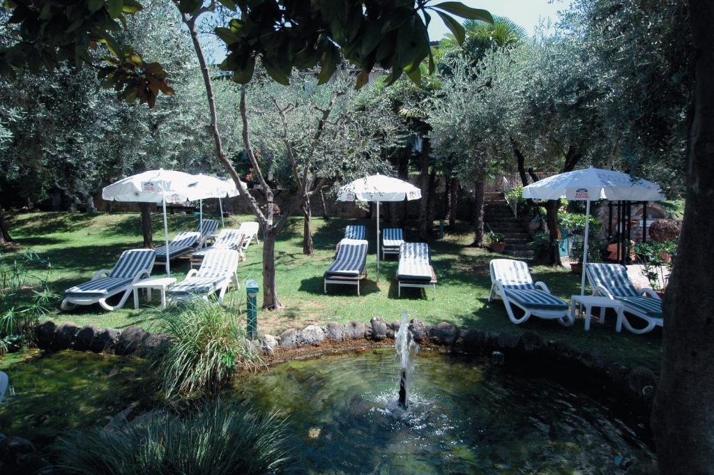 Hotel Fraderiana Torri Del Benaco Pokoj fotografie