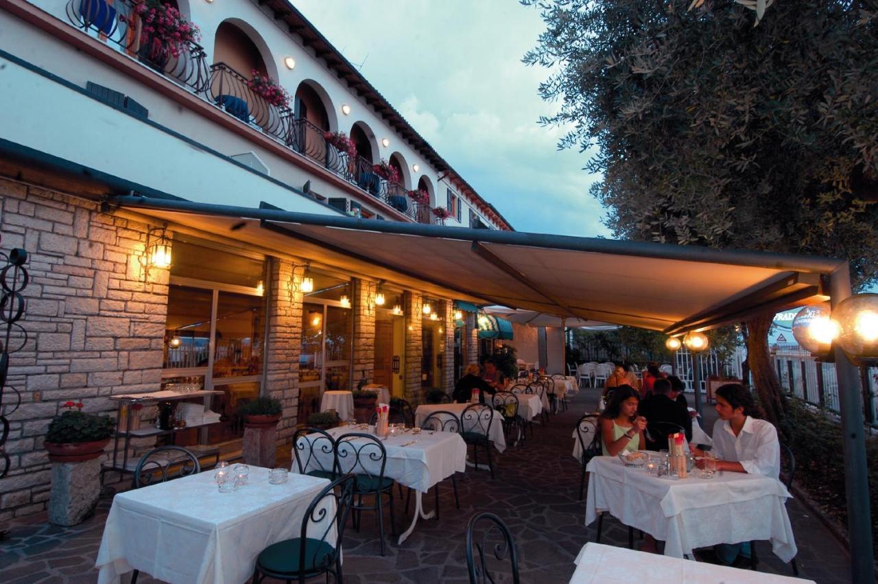 Hotel Fraderiana Torri Del Benaco Exteriér fotografie