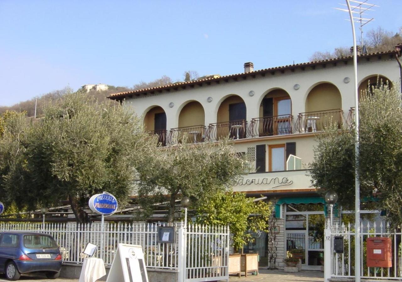 Hotel Fraderiana Torri Del Benaco Exteriér fotografie